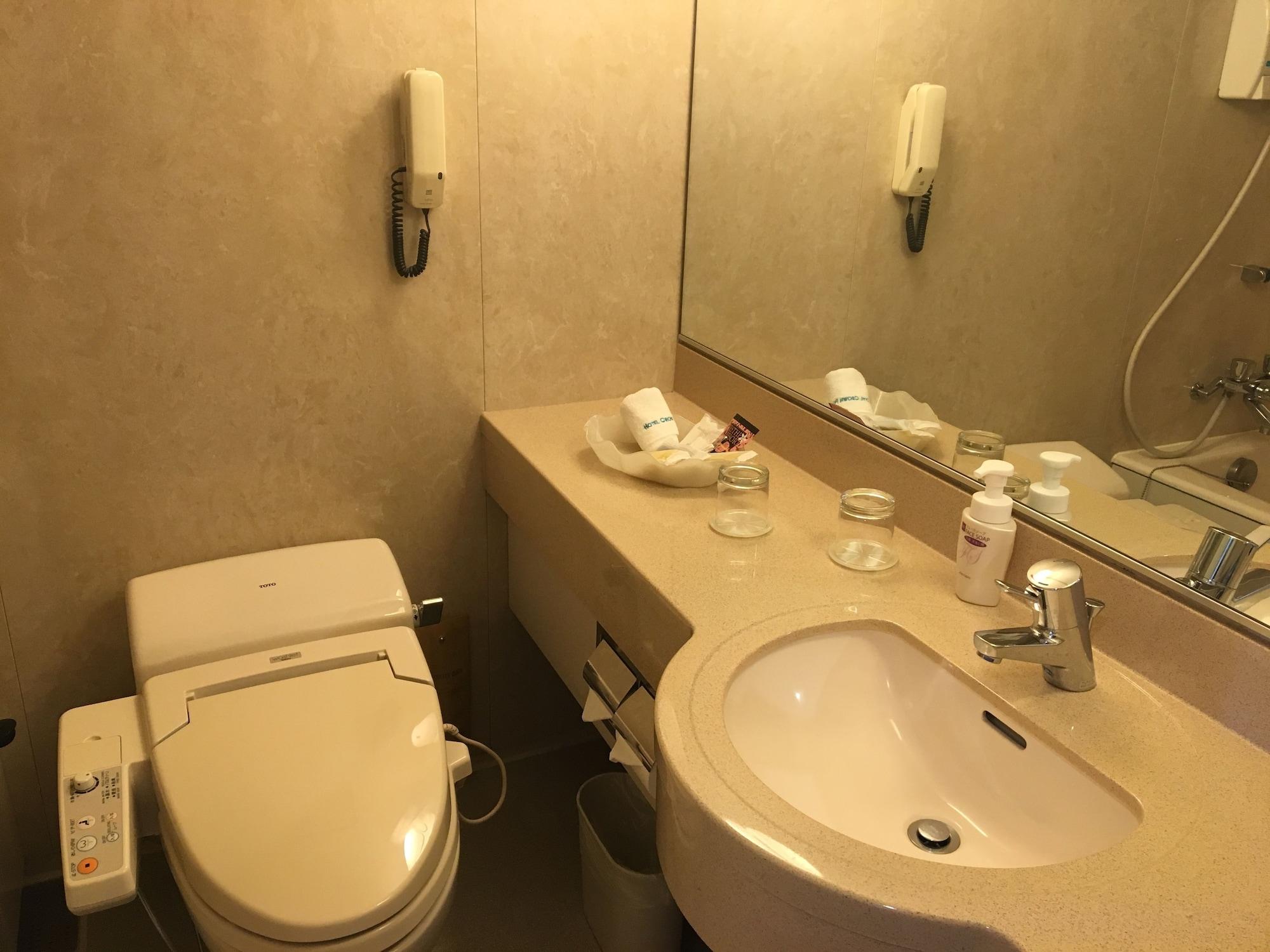 Hotel Crown Palais Kokura Kitakyushu Buitenkant foto