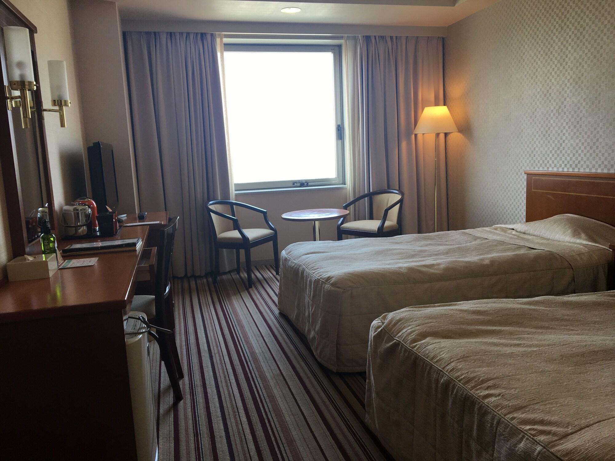 Hotel Crown Palais Kokura Kitakyushu Buitenkant foto