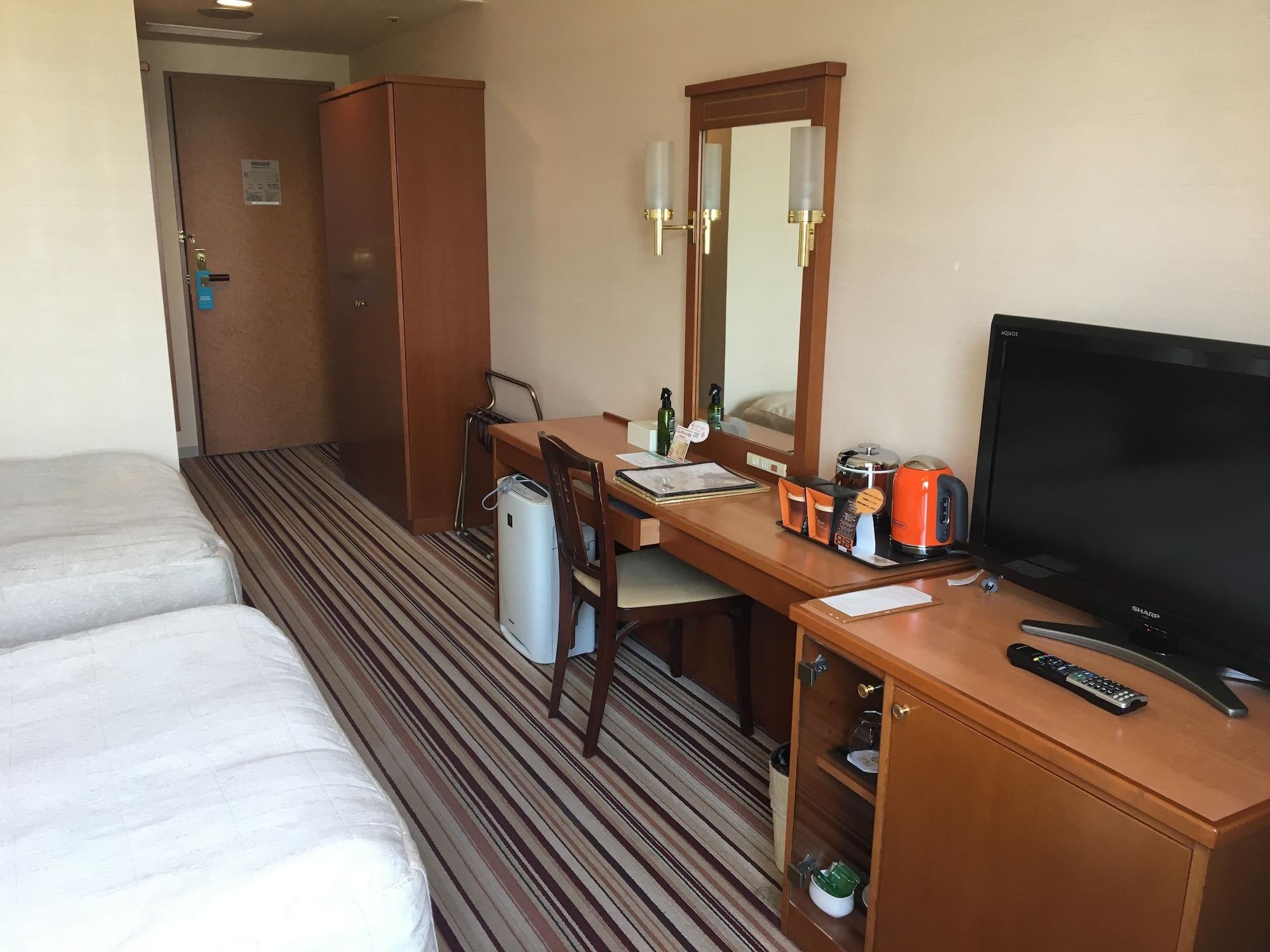 Hotel Crown Palais Kokura Kitakyushu Buitenkant foto