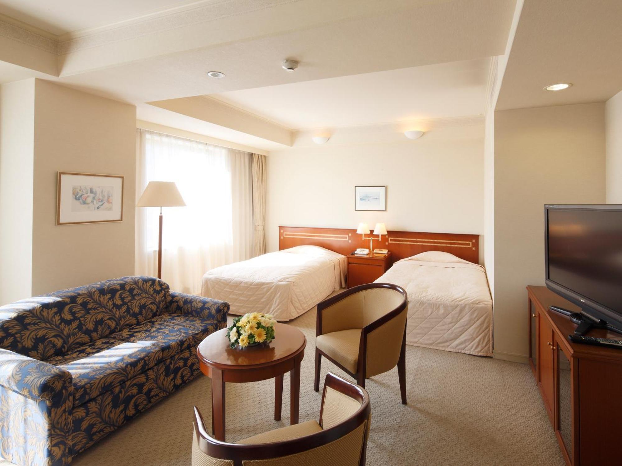 Hotel Crown Palais Kokura Kitakyushu Buitenkant foto