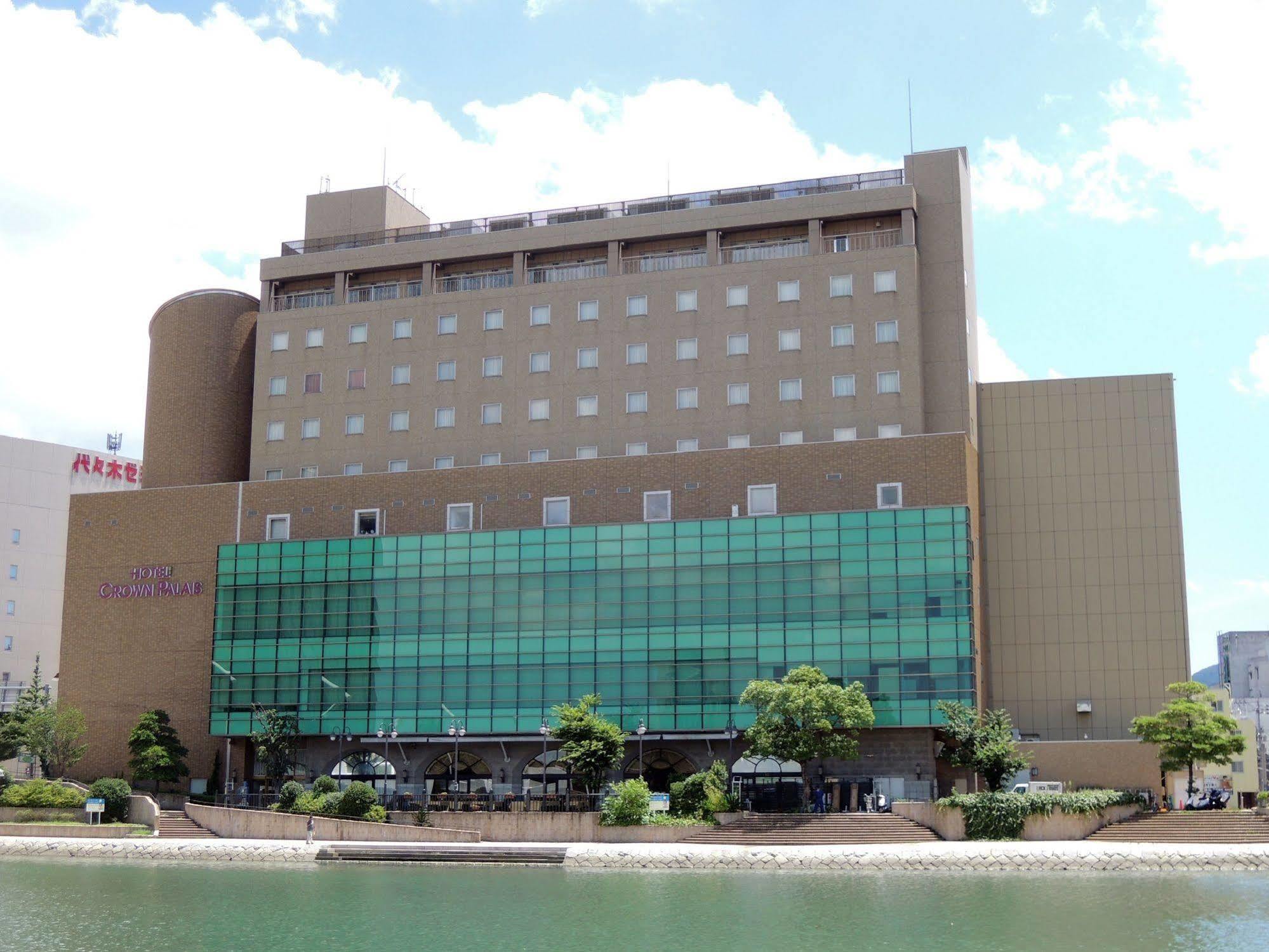 Hotel Crown Palais Kokura Kitakyushu Buitenkant foto