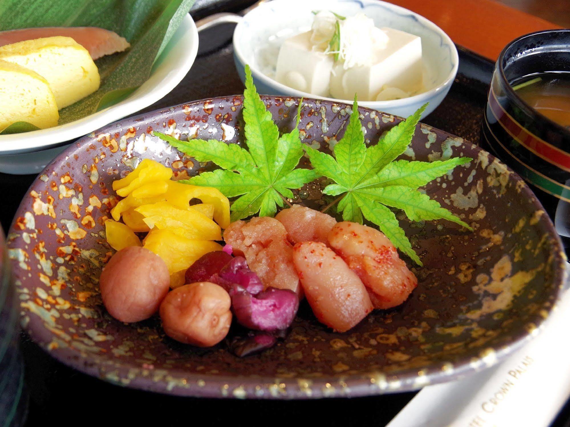 Hotel Crown Palais Kokura Kitakyushu Buitenkant foto