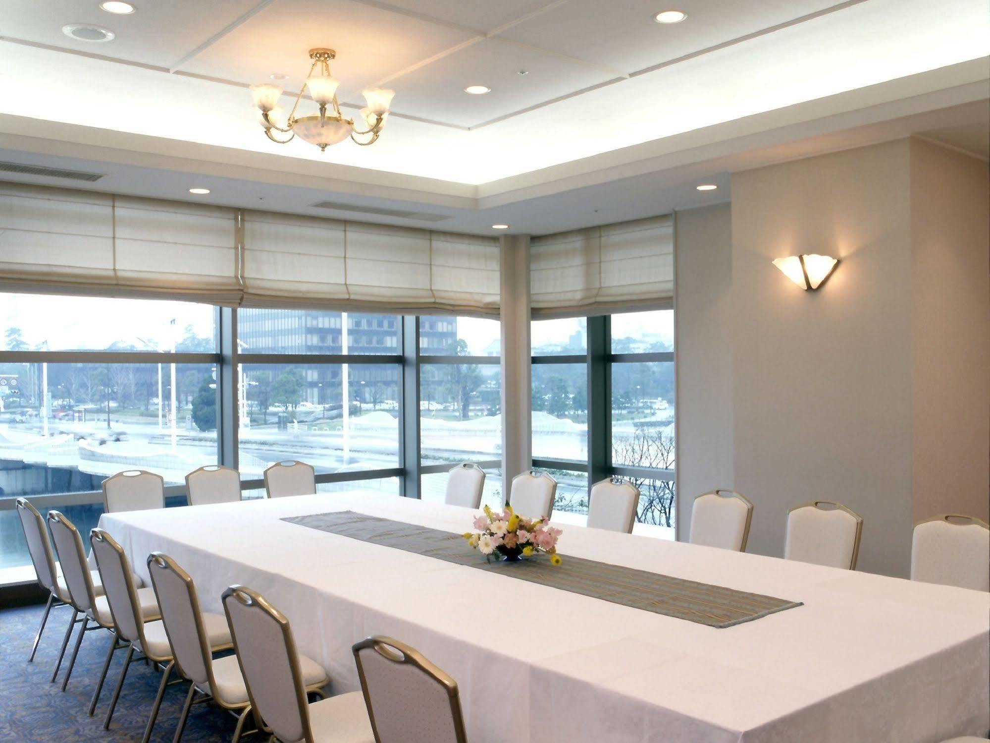 Hotel Crown Palais Kokura Kitakyushu Buitenkant foto